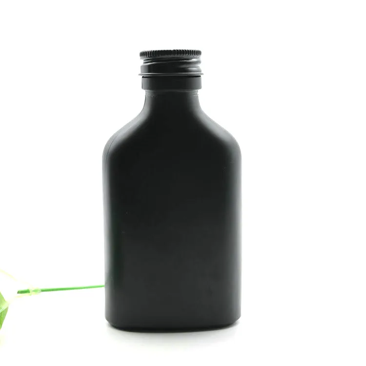 China Fascinating 100ml 200ml 250ml 350ml 500ml Flat Flask Cold Brew Coffee Fancy Black Glass Bottles