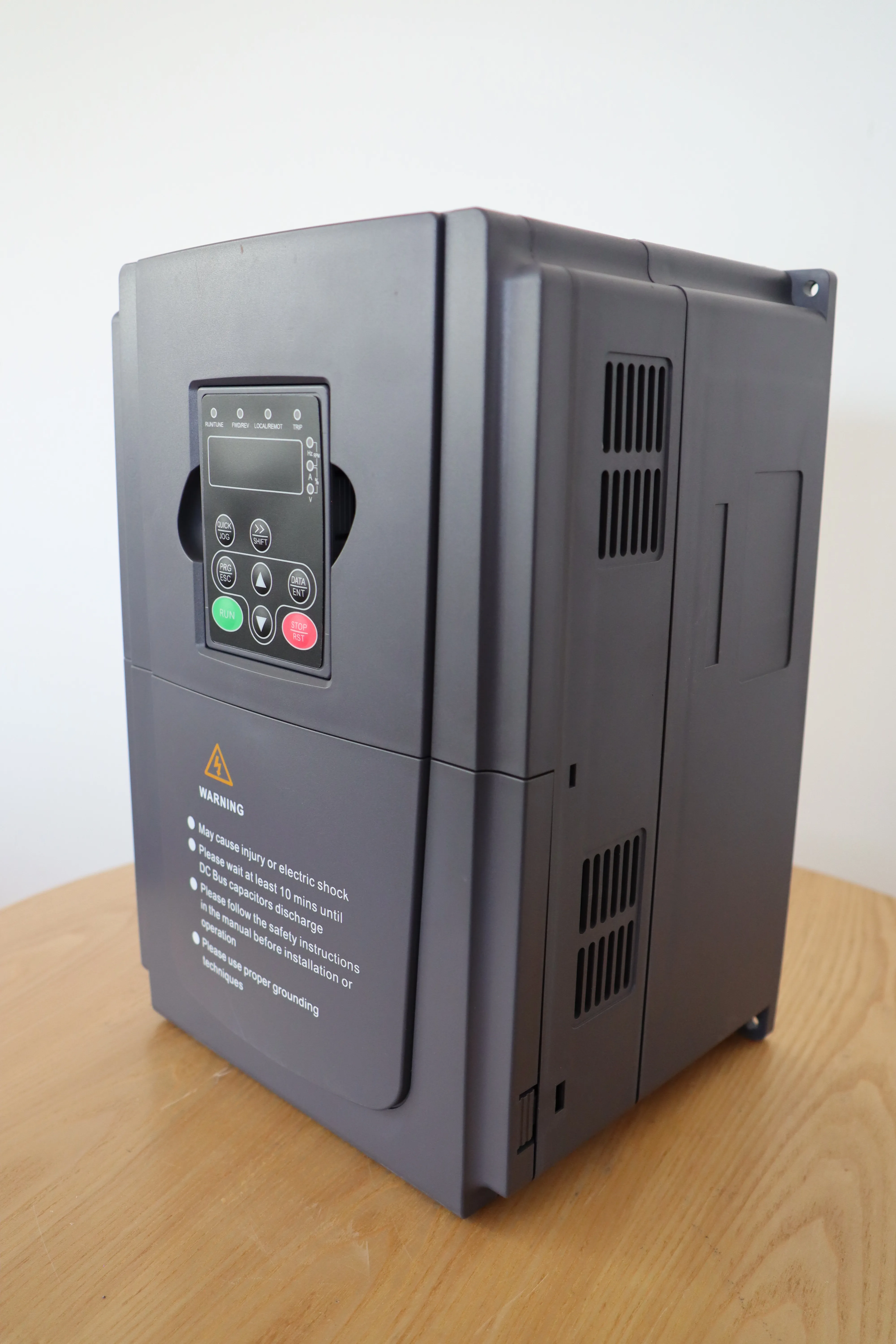 Factory wholesale 380V Dc To Ac Hybrid solar pump inverter for surface water pump solar system