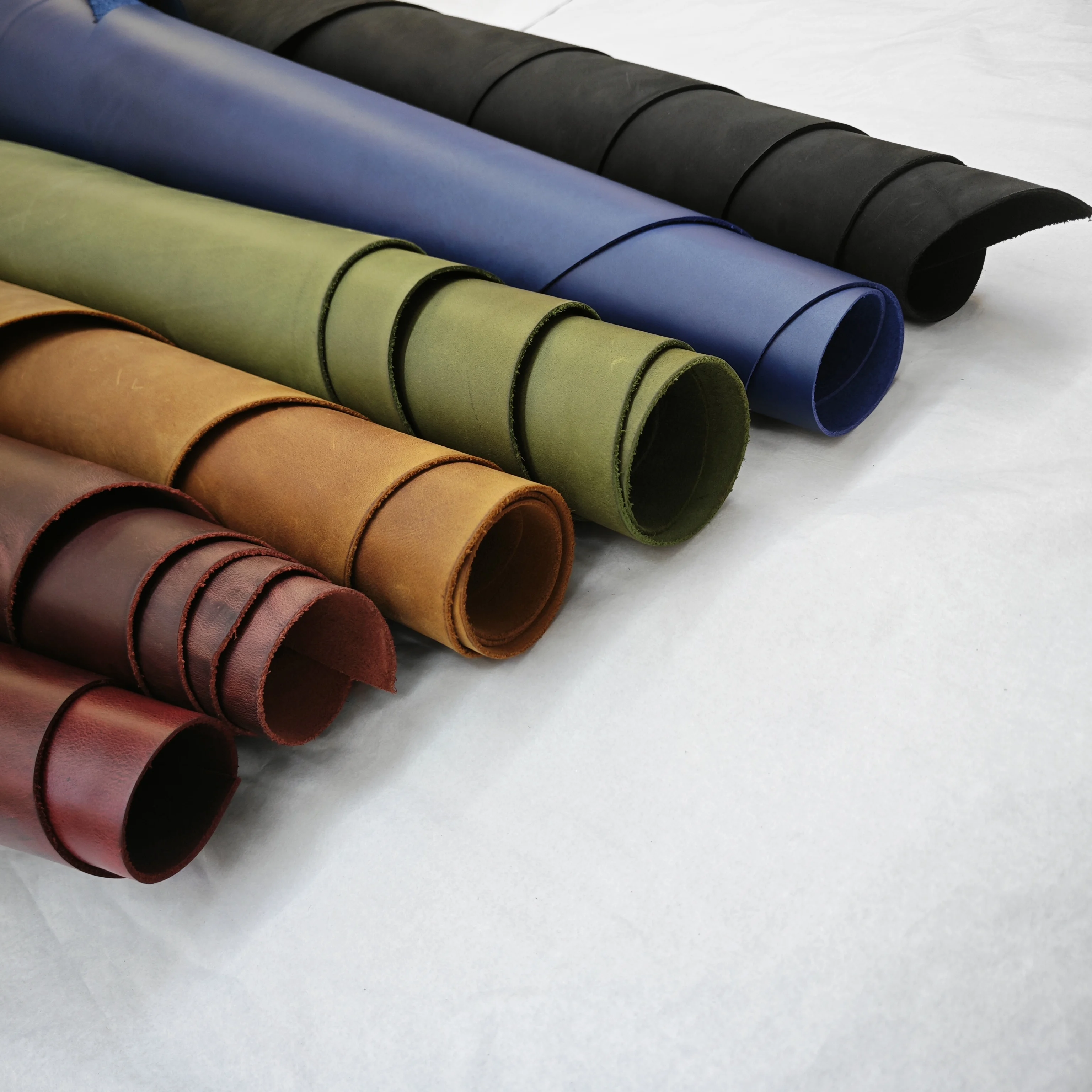 Vintage Oil Wax Crazy Horse Genuine Cowhide Leather For Keychain Wallet