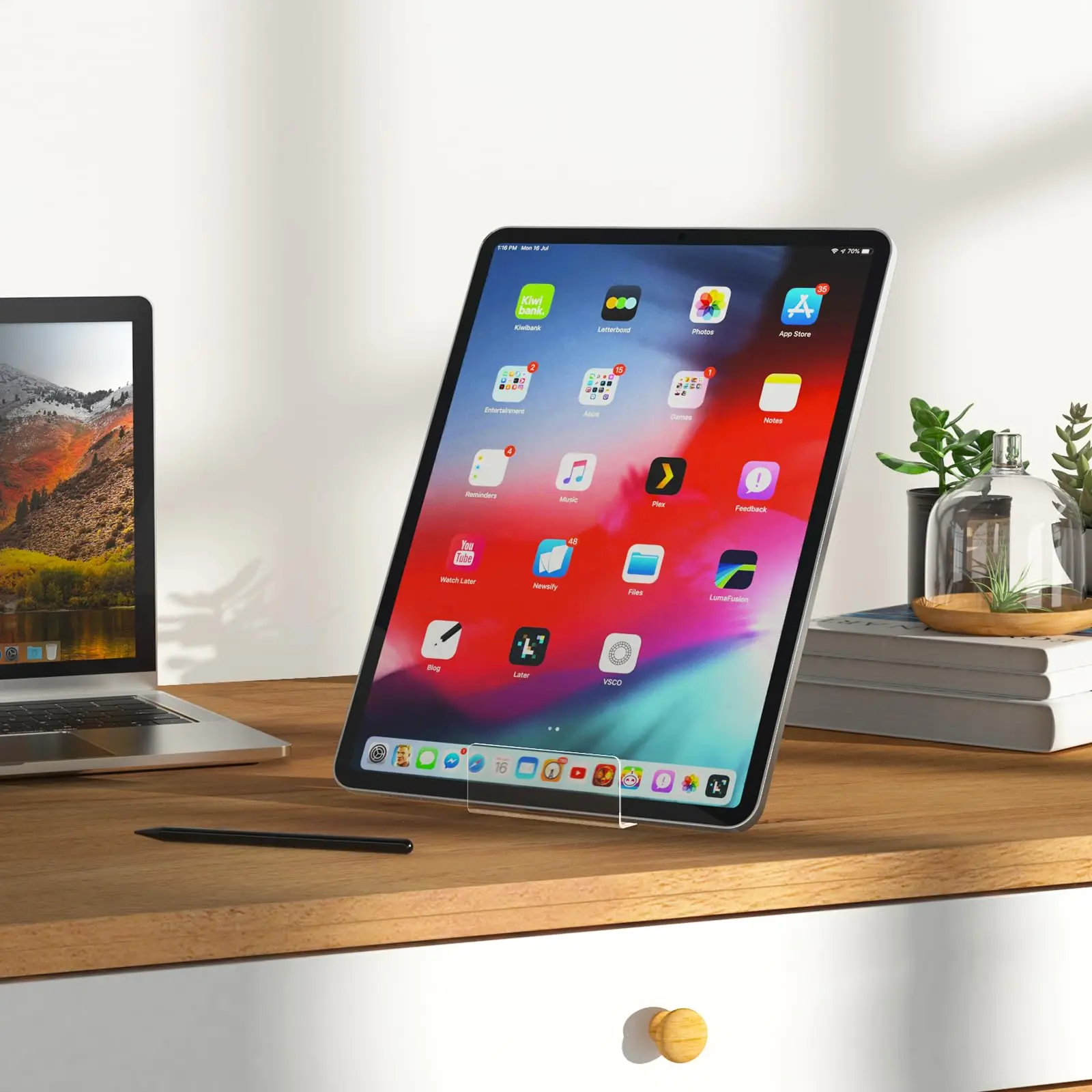 Acrylic Book Stand Clear Acrylic Mobile Phone Display Stand Holder for Album, Magazine, Postcard, Phone, Tablet