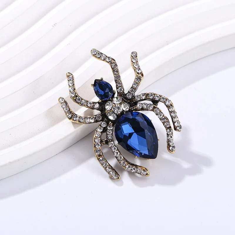 2024 China manufacturer wholesale new product designer vintage fashion channel rhinestone luxury brooches for ladies women