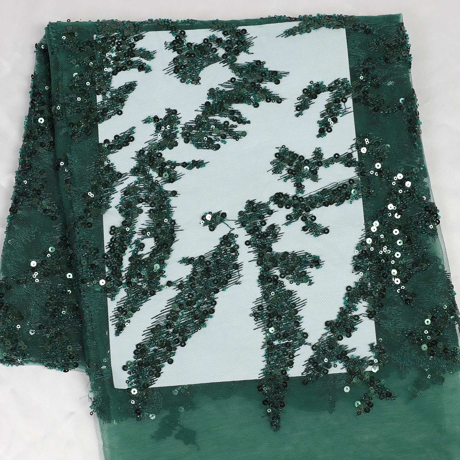 Yanzi 2023 Luxury Mesh Lace Dress Fabric Flower 3d Beads White Bridal Dubai Embroidery Net Fabric Eyelet Lace Manufacturer