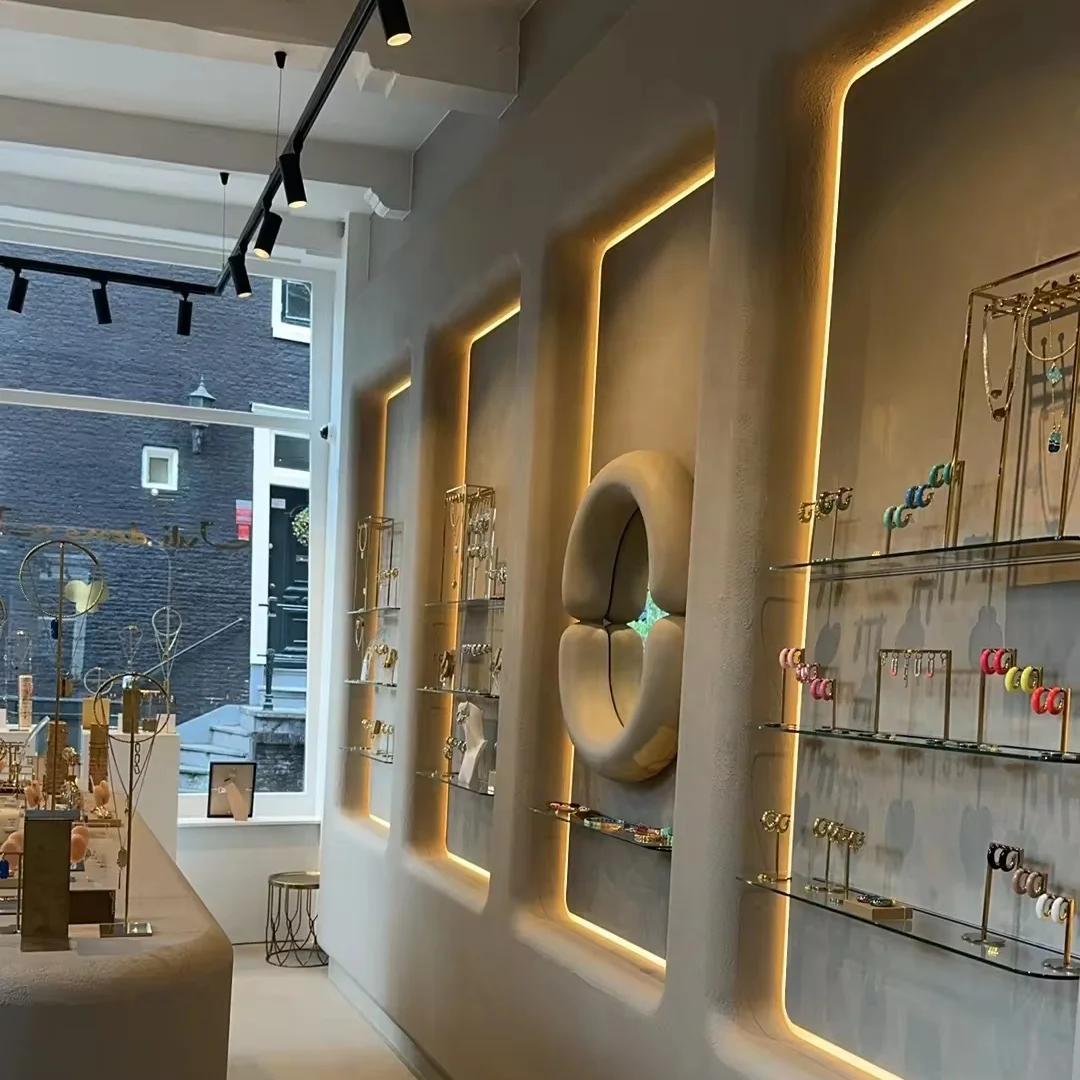 Shopping mall window display mirror circle wall art decor life size statue home decor resin fiberglass sculpture factory supply