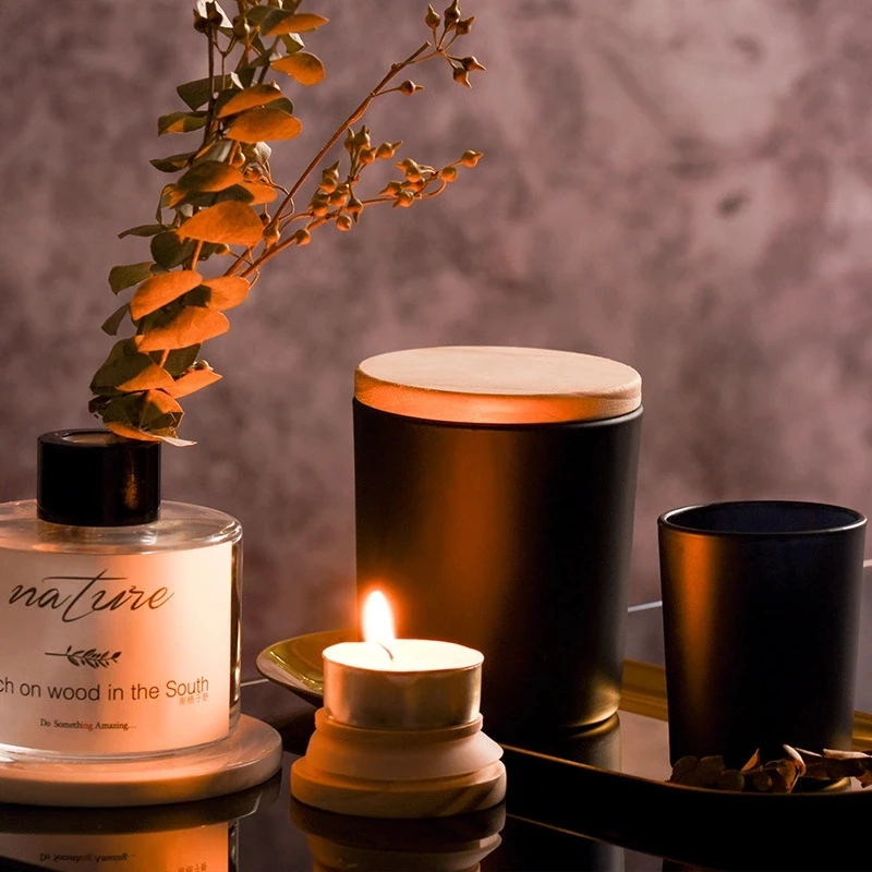 Wholesale 130ml Multiple Colors Home Decorative Cylindrical Frosted Glass Candle Jars with Woodenl