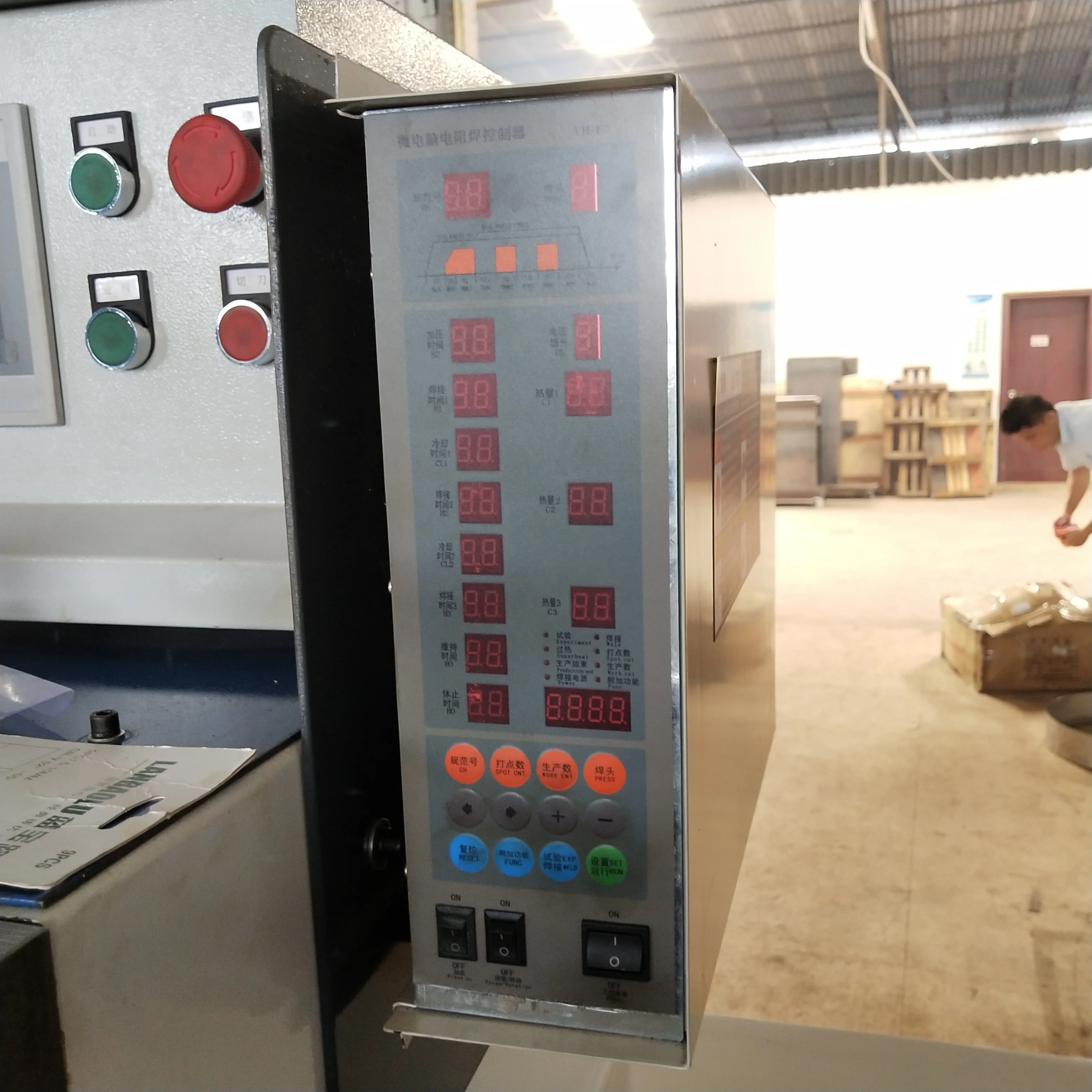 Автоматическая Колючая Проволока делая и сварочный аппарат