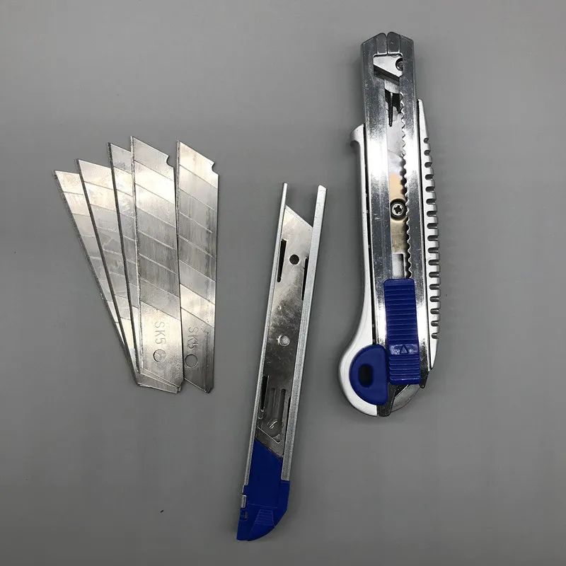 Yuyao Kebo plastic ABS utility safe box paper knife cutter 18mm with  5pcs blades