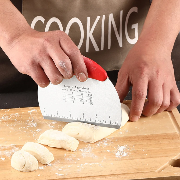 Hot Selling Semi-circle Scraper Stainless Steel Griddle with Scale