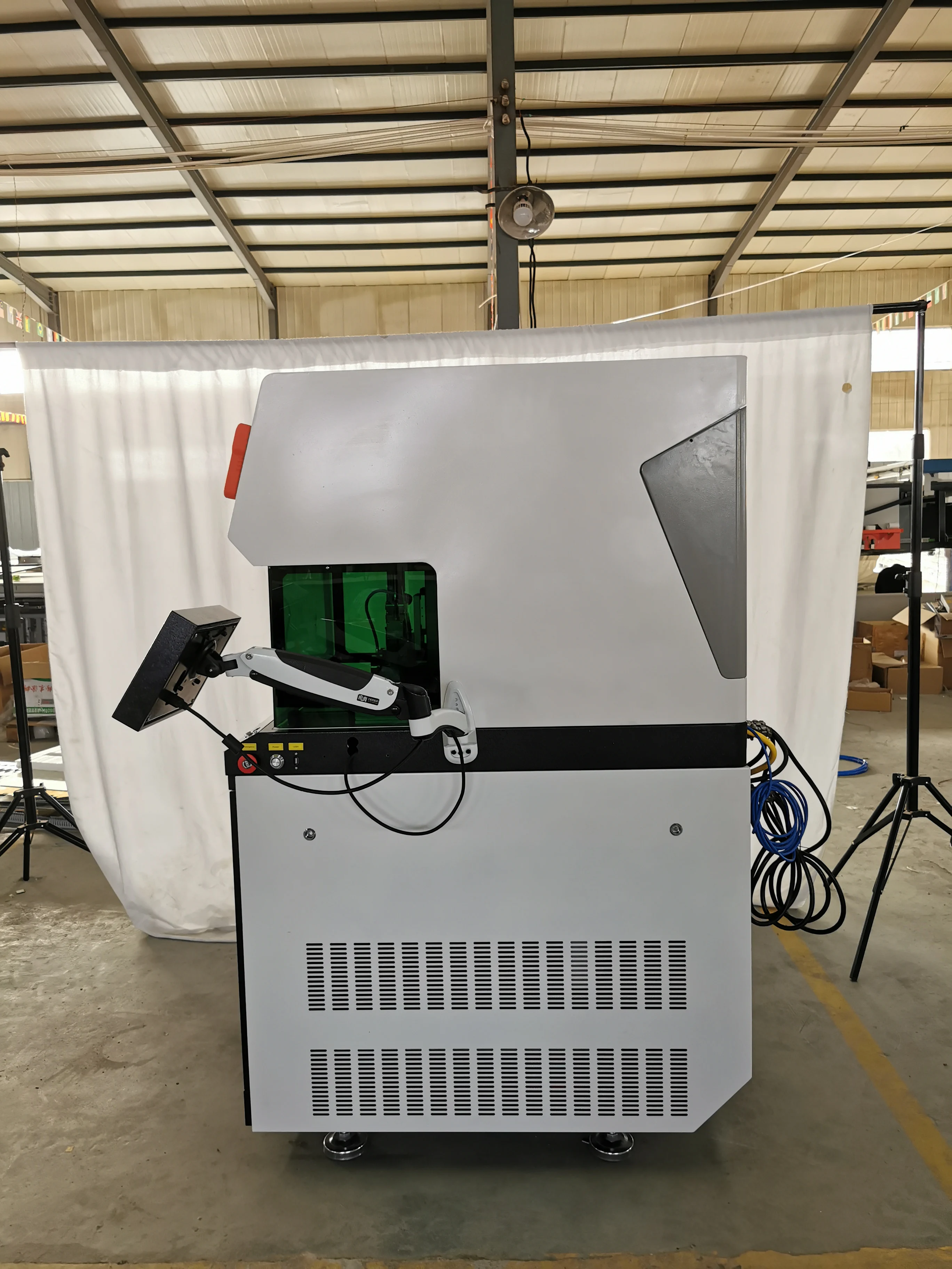 Reci 1000W 2000w High Precision Mini Fiber Laser Cutting Machine