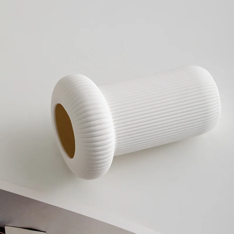 High Quality Home Decoration Nordic Modern Minimalist Decorative Flower Vases White Ceramic Vases For Home decor