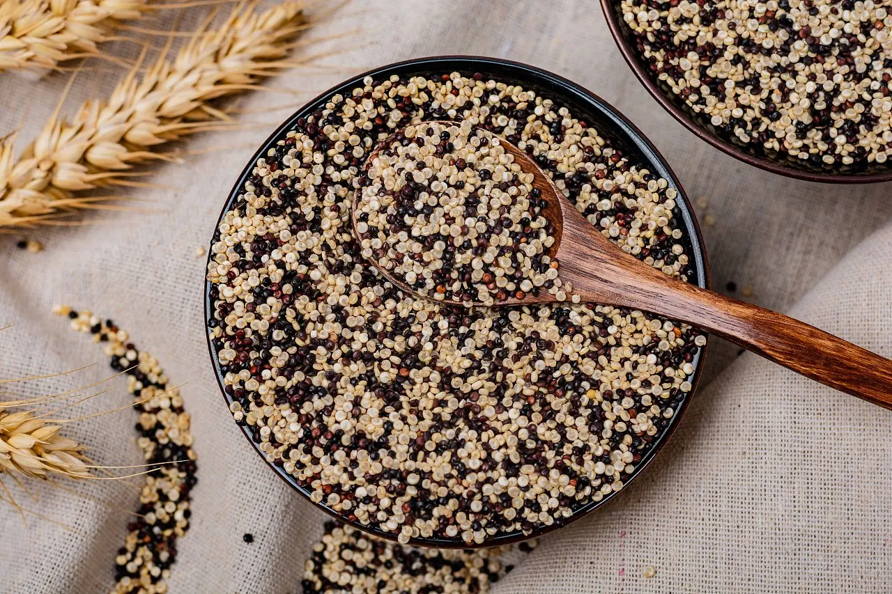 Organic and high-quality tricolor blended quinoa at a reasonable price