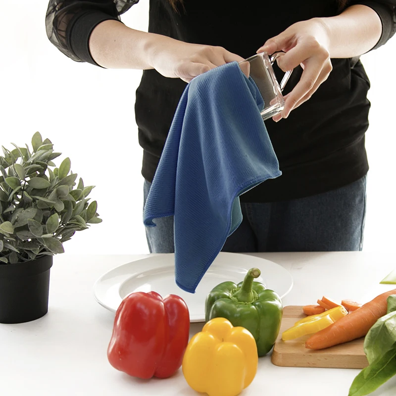 Microfiber Magic Glass Cleaning Cloth Lint Free Quickly Clean  Glasses Windows Mirrors  Phone Screens Camera lenses Dark Blue