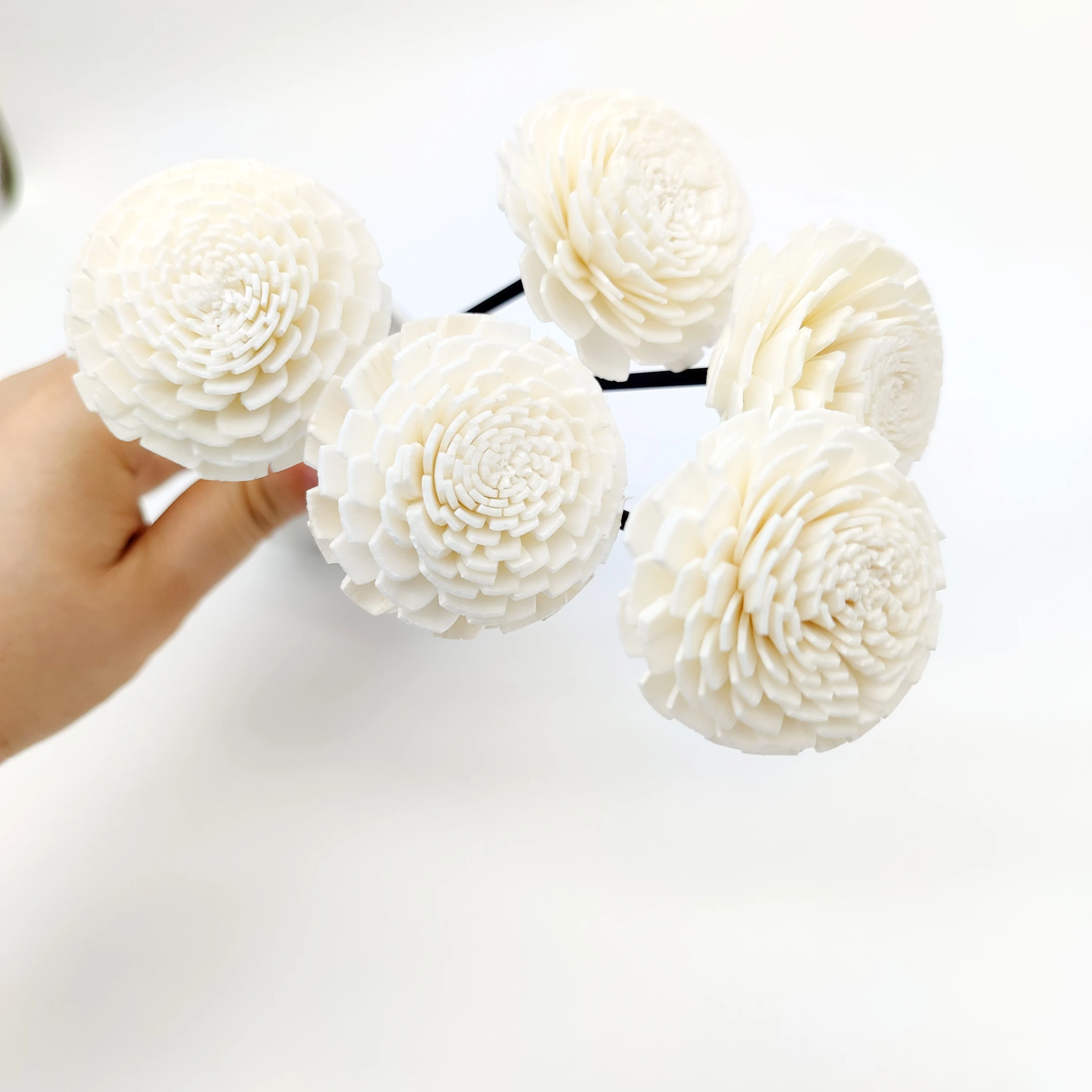 Освежитель воздуха для домашнего декора, рассеиватель из черного волокна с деревянным цветком Sola ручной работы