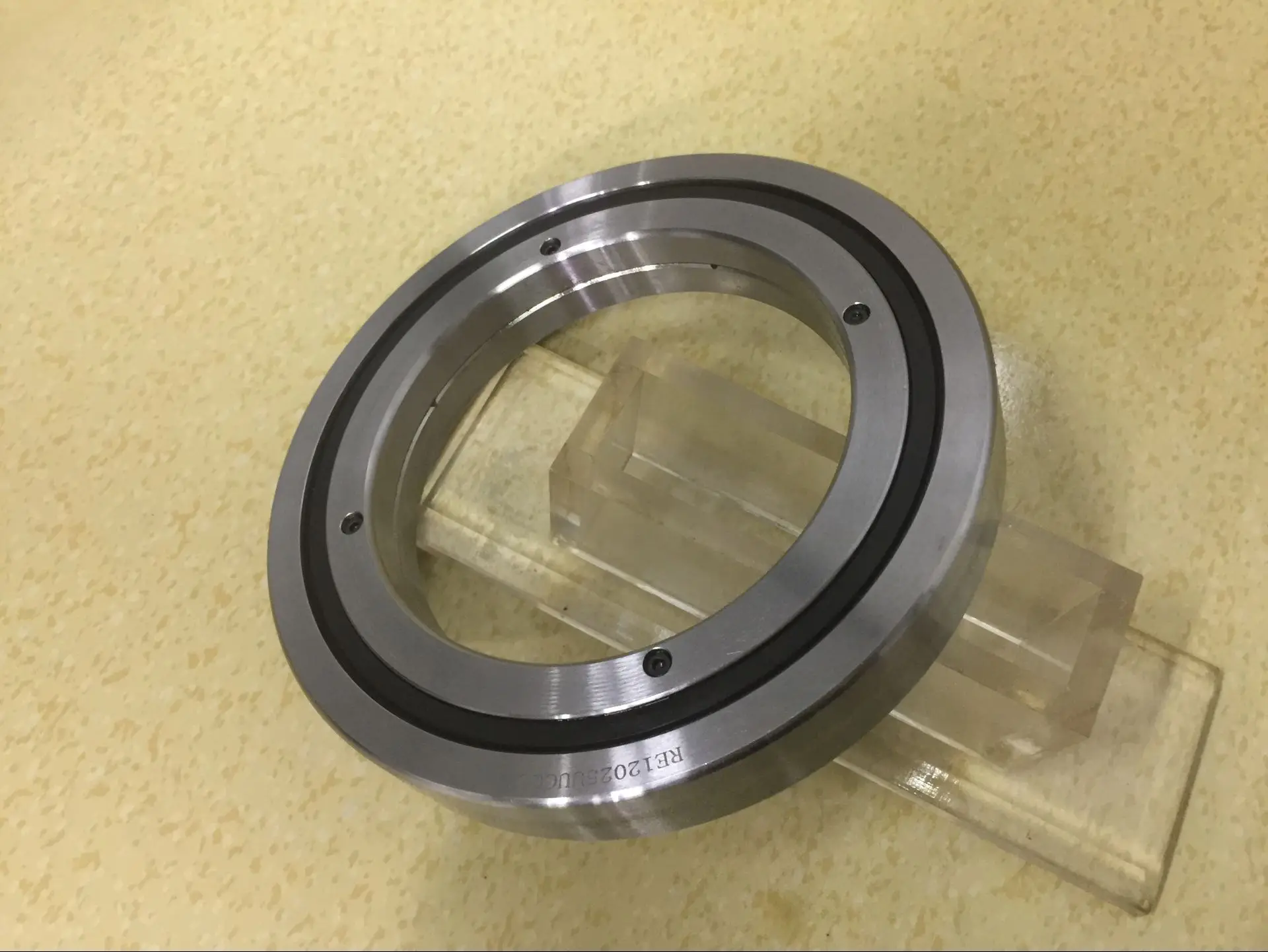 Machine  tools Cylindrical bearing   RE50050  Crossed Roller bearing