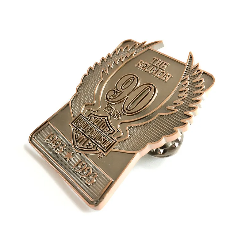 Polished Zinc Alloy Car Badge UV Printed Metal Label with Brand Logo for Business Gifts Model Number
