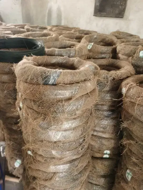 2024 Quality Wholesale 10mm Hexagonal Mesh Steel Coated Tie Copper Hungers Rope Pvc Coating Machine 20 Gauge Floral Wire