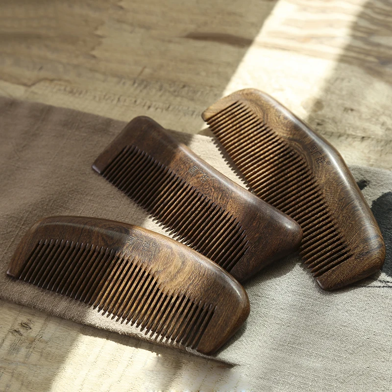 Sandalwood comb Souvenir  Gift doll woodcarving art production Wood carving handicraft manufacturer