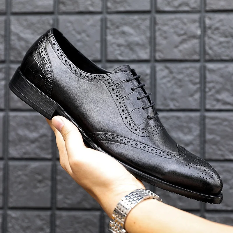 Fashion Men Genuine Leather Business Shoes Pointed Soft Leisure Brogue Dress Formal Office Oxford Lace up Casual Flat Moccasins