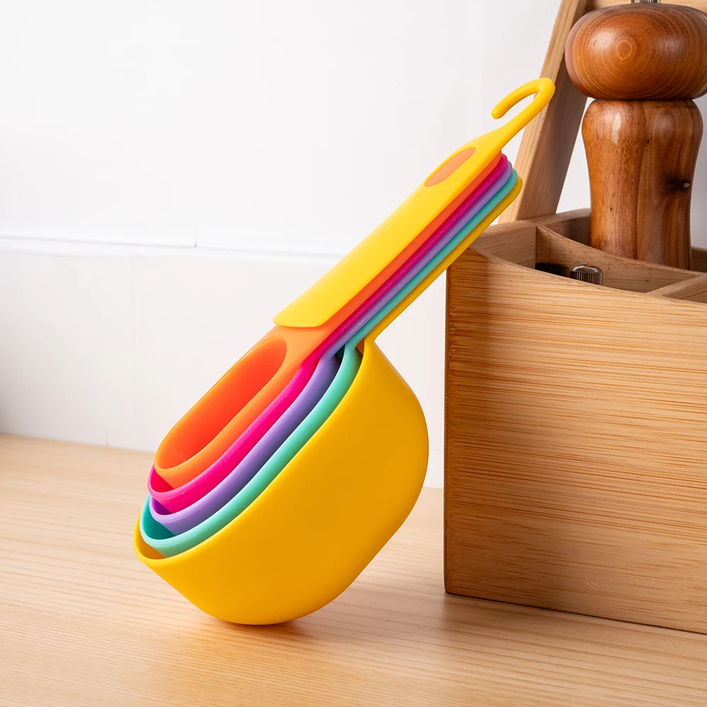 Custom Style Colorful 5 Piece  Plastic Measuring Cups and Spoons Set for Baking Coffee Kitchen Measuring Tool