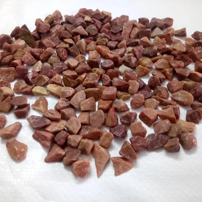 Оптовый продавец чипсов розового цвета из агата для аквариума и фонтанов