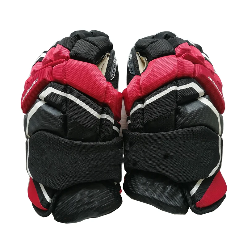 hockey gloves 9.jpg