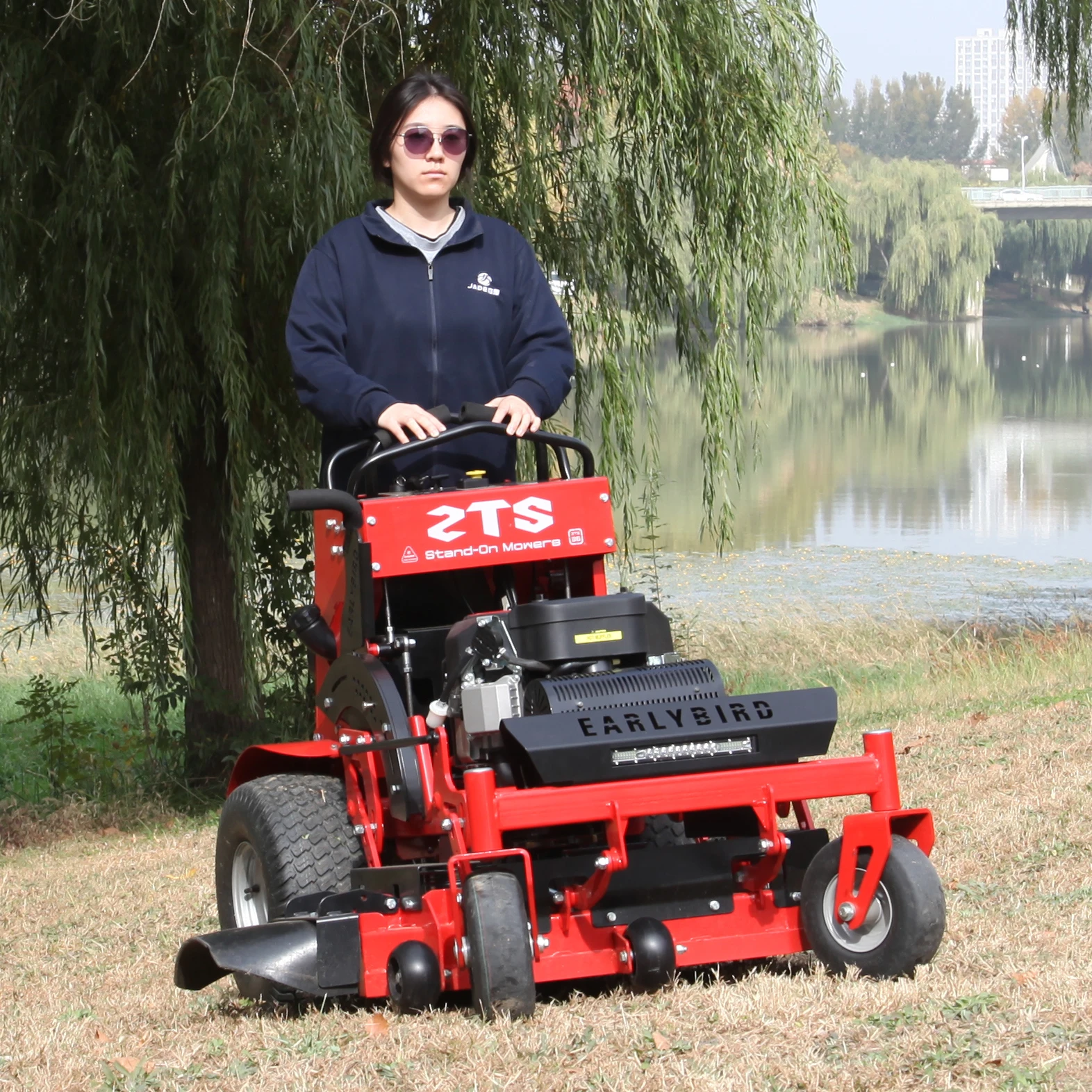 Commercial Lawn Mower Professional Manufacture High Speed Stand On Lawn Mower