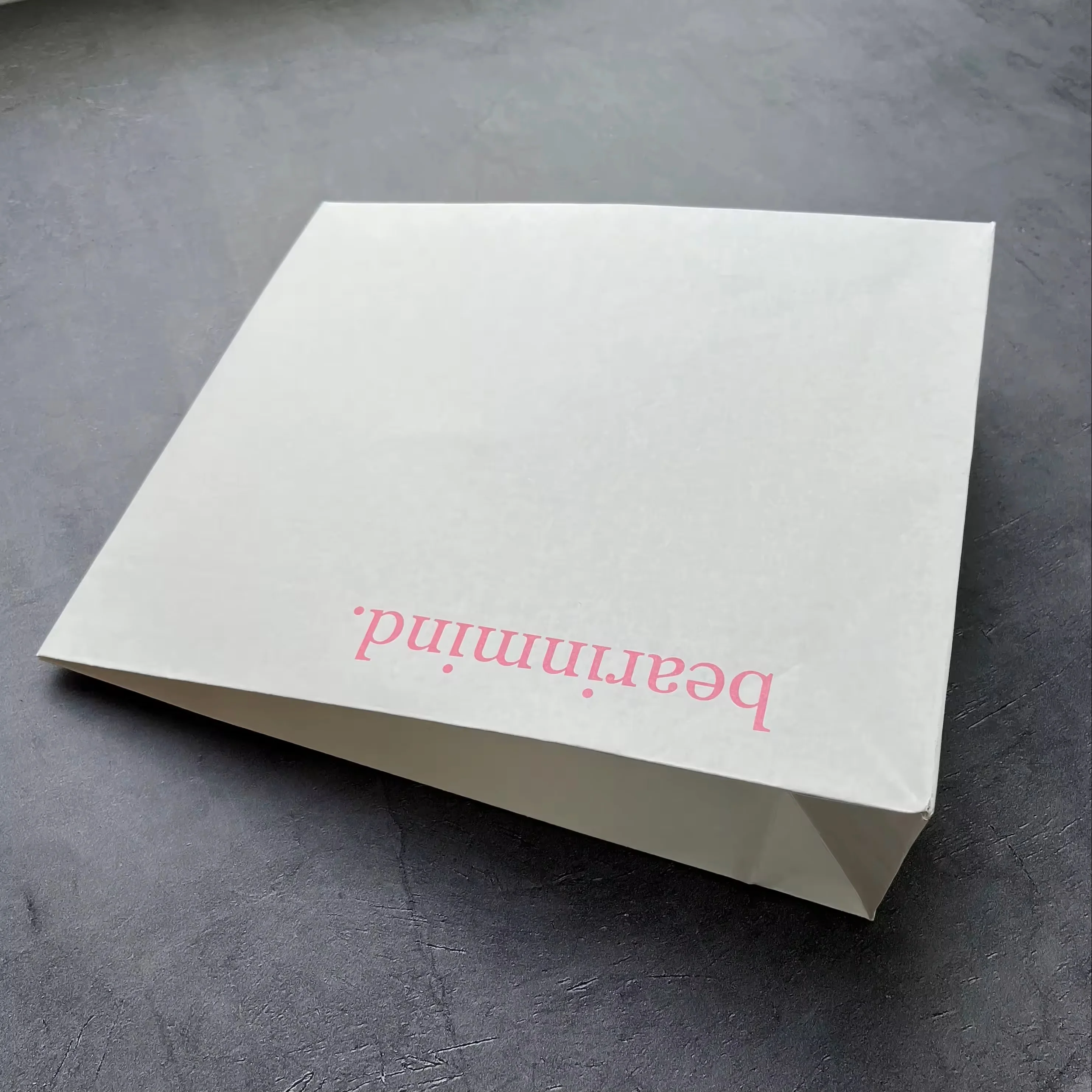 Kraft Shopping Delivery Bag with Sticker 100% Recyclable Environmental Friendly Custom Logo Kraft Paper Mailer Bag Envelope Bag