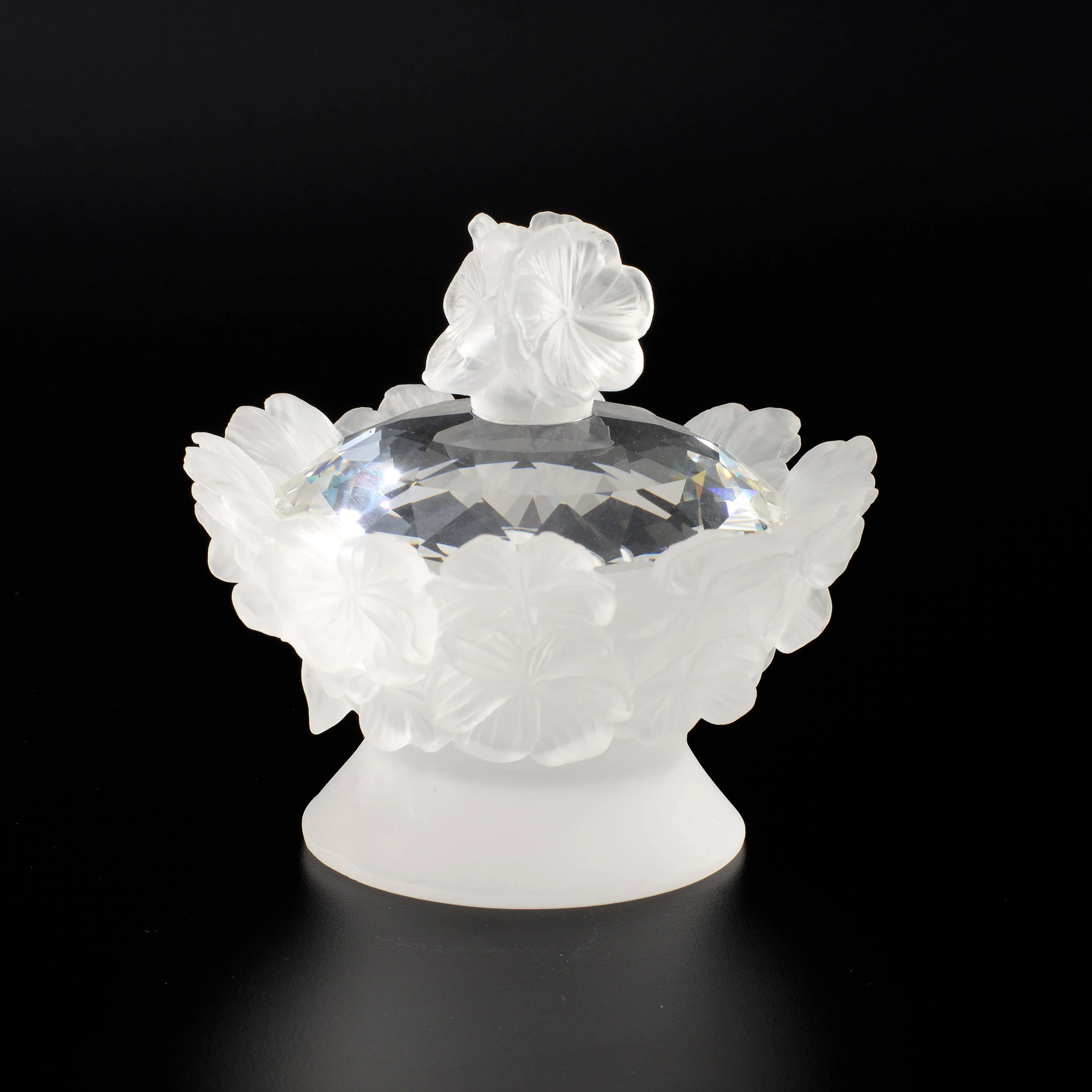 High Quality Liuli crafts crystal mini Candy Jar with Lid for home wedding decoration