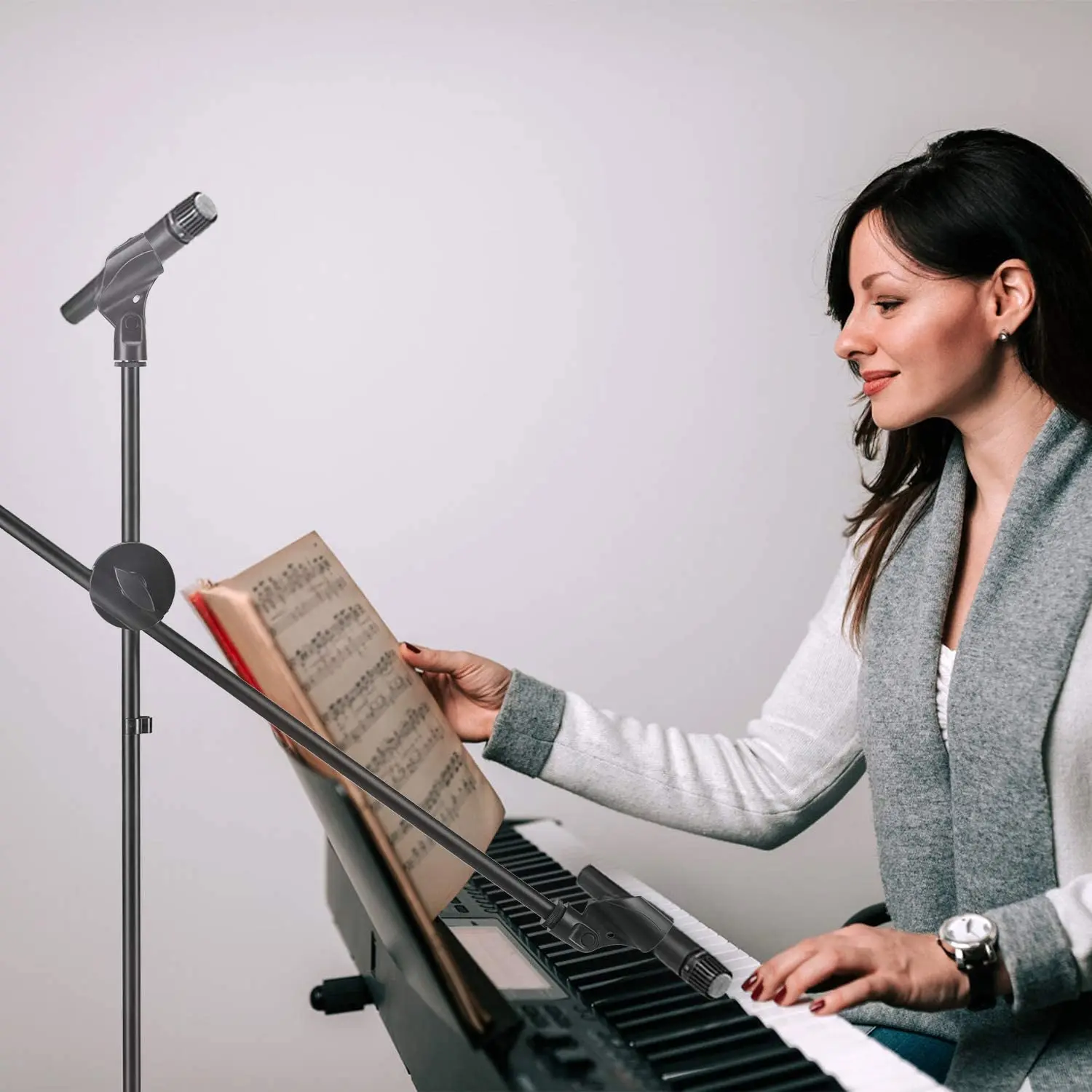 professional microphone stand Black Collapsible Adjustable studio mic stand microphone for Singing, Karaoke, Stage(MSM402)