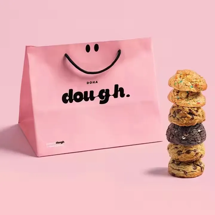 Wholesale custom logo bakery packaging food grade pink paper mochi donut packaging cookie dough delivery cookie boxes with bags