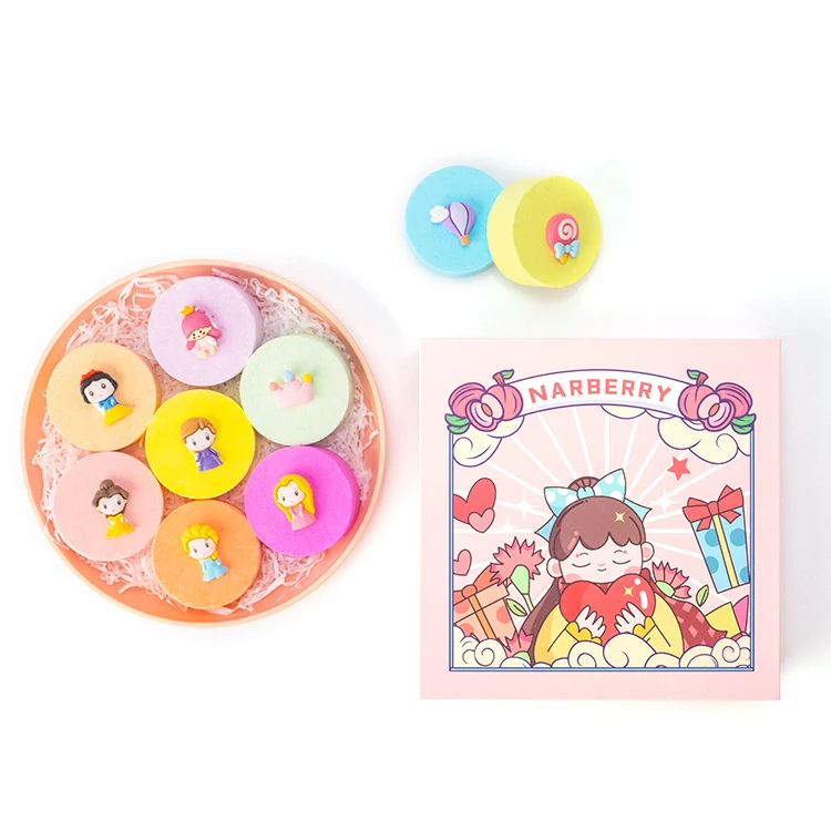 High Quality Organic Bath Salt Round Cake Bath Bombs With Toy Inside Cute Bath Bombs