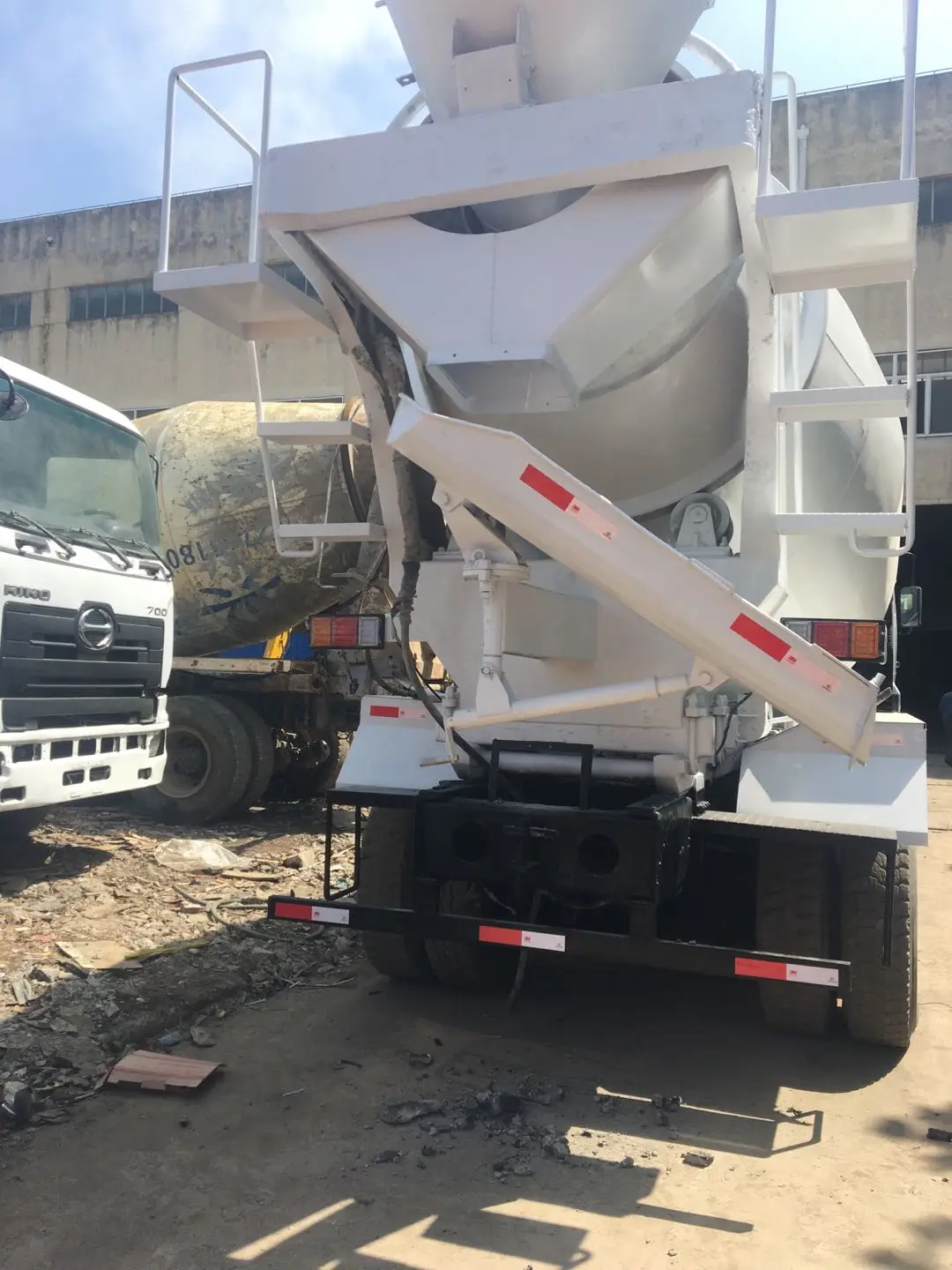 hino 700 8cbm 10cbm concrete mixer on sale