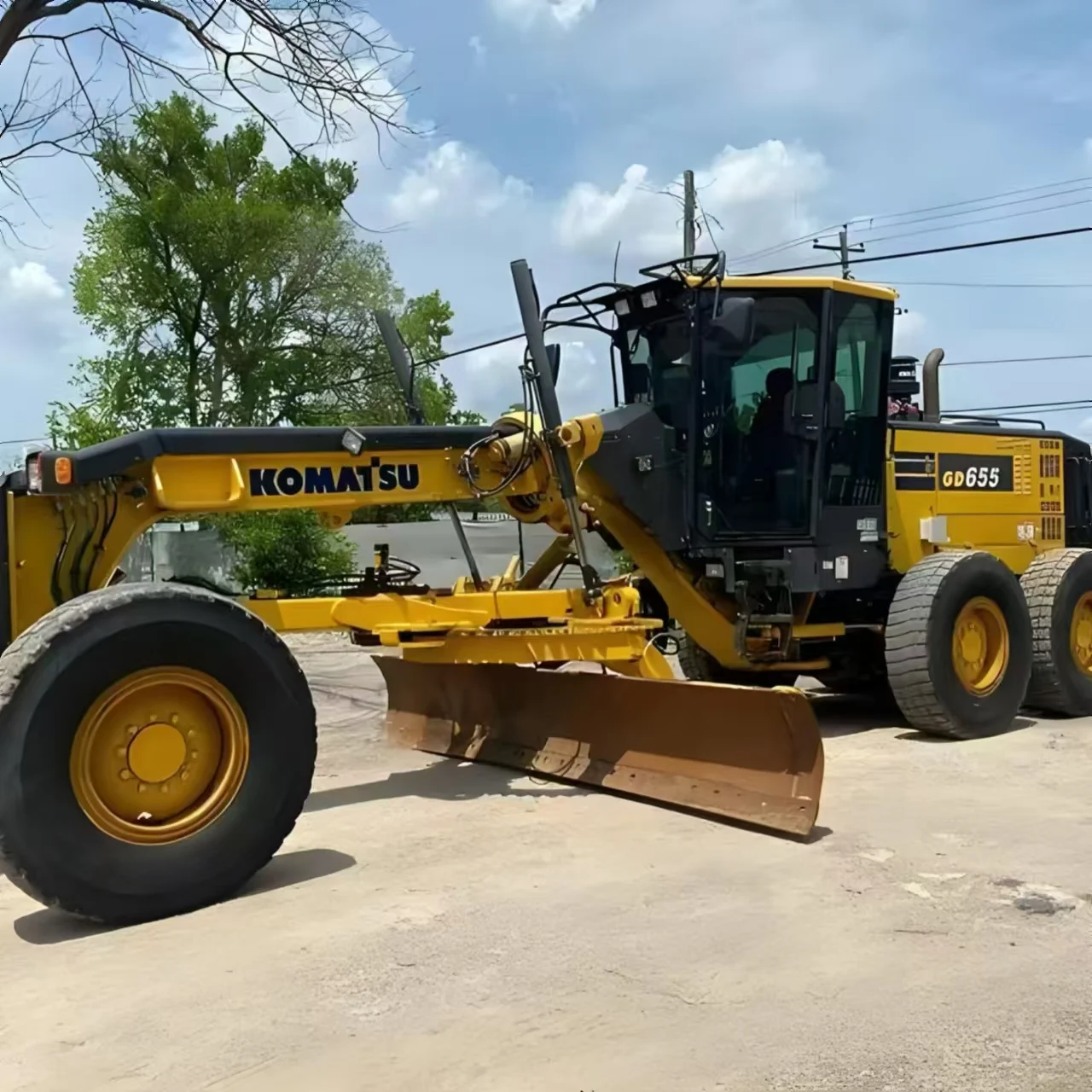 Оригинальный использованный грейдер komatsu 655 521 623 661 611 705 GD511 GD655 грейдерский насос низкая цена для продажи