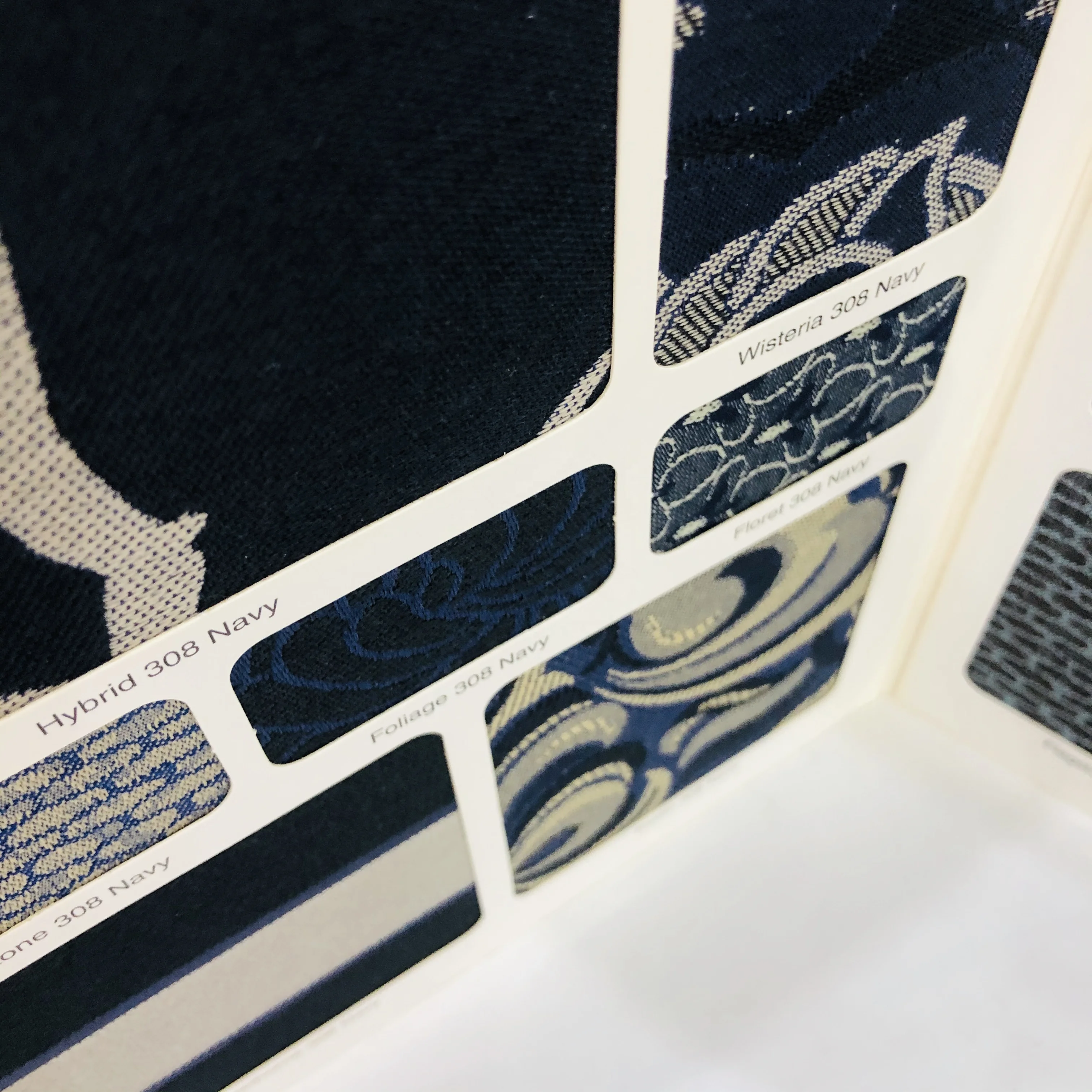 
2020 Fashion style fabric swatch color shade display cards 
