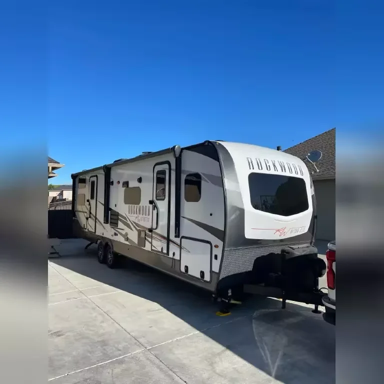 2024-2020 лесной речной туристический ПРИЦЕП RV ROCKWOOD SIGNATURE ULTRA LITE 2706WS
