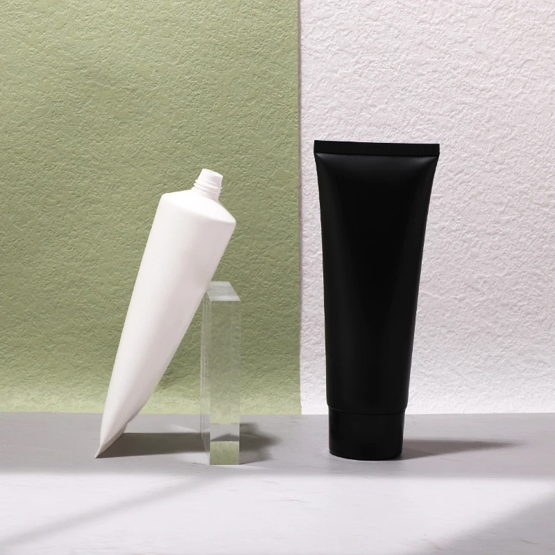 Eco Friendly Wholesale Empty white black 100 ml Simple Plastic Tube serum skincare Sunscreen Cream Squeeze Soft Tubes
