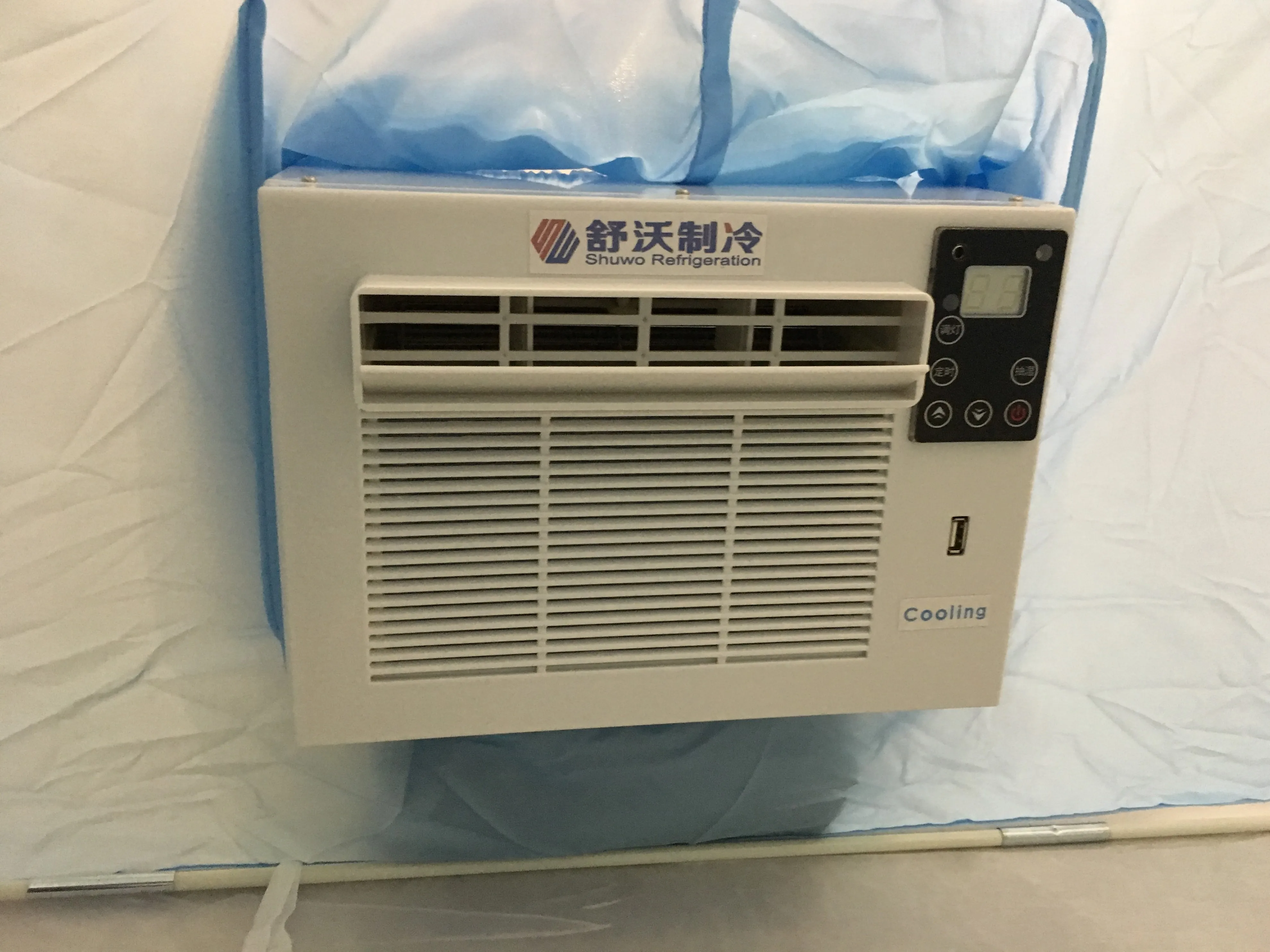 Factory direct sale wholesale price outdoor mini AC 220v portable air conditioner for camper