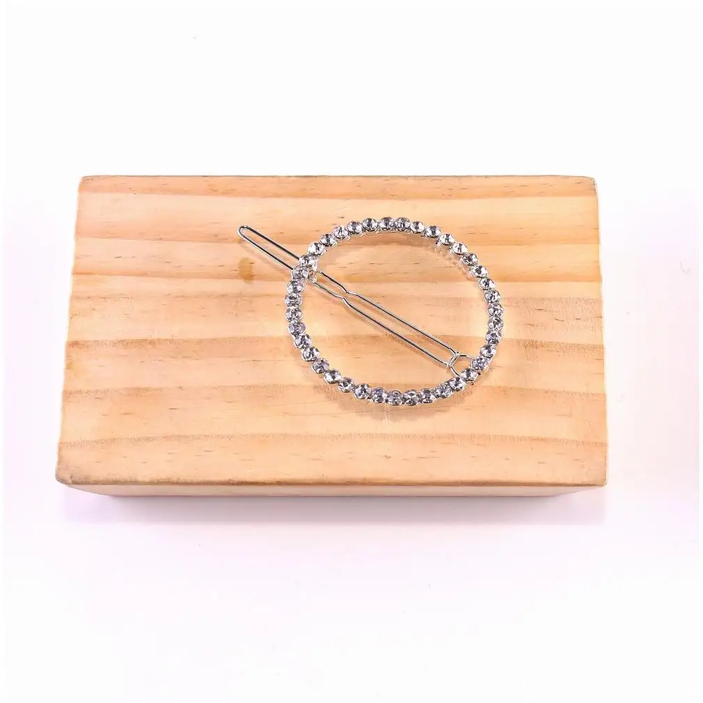 Hair Claw Clips For Women Fabric Girl Acrylic For Girls Hairpin New Arrivals Plastic Resin Hight Quality Pompom Hair Clip