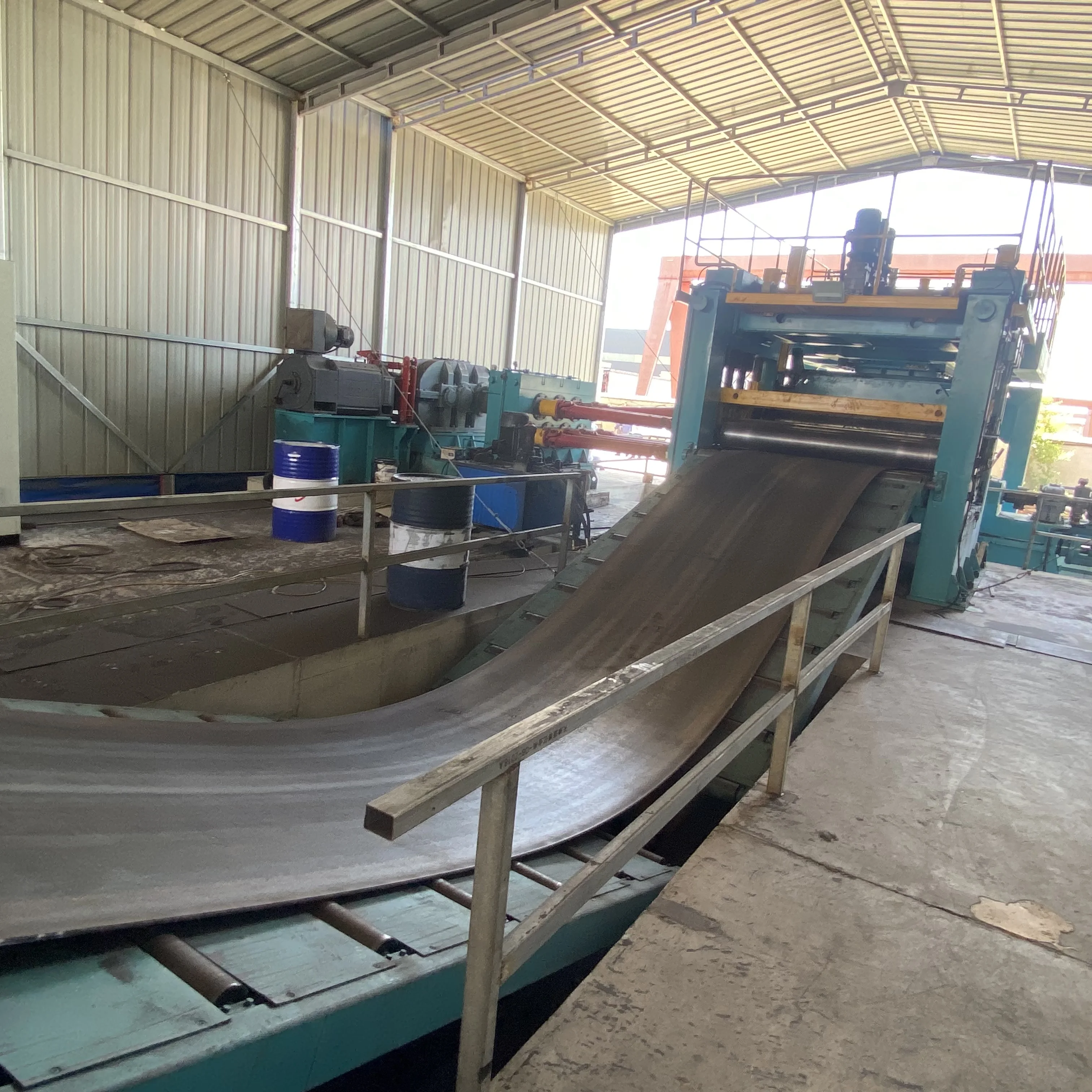 ASTM A36 S235jr Ss400 T37 Q355 Q235B 3 мм горячекатаный холоднокатаный лист из мягкой углеродистой стали