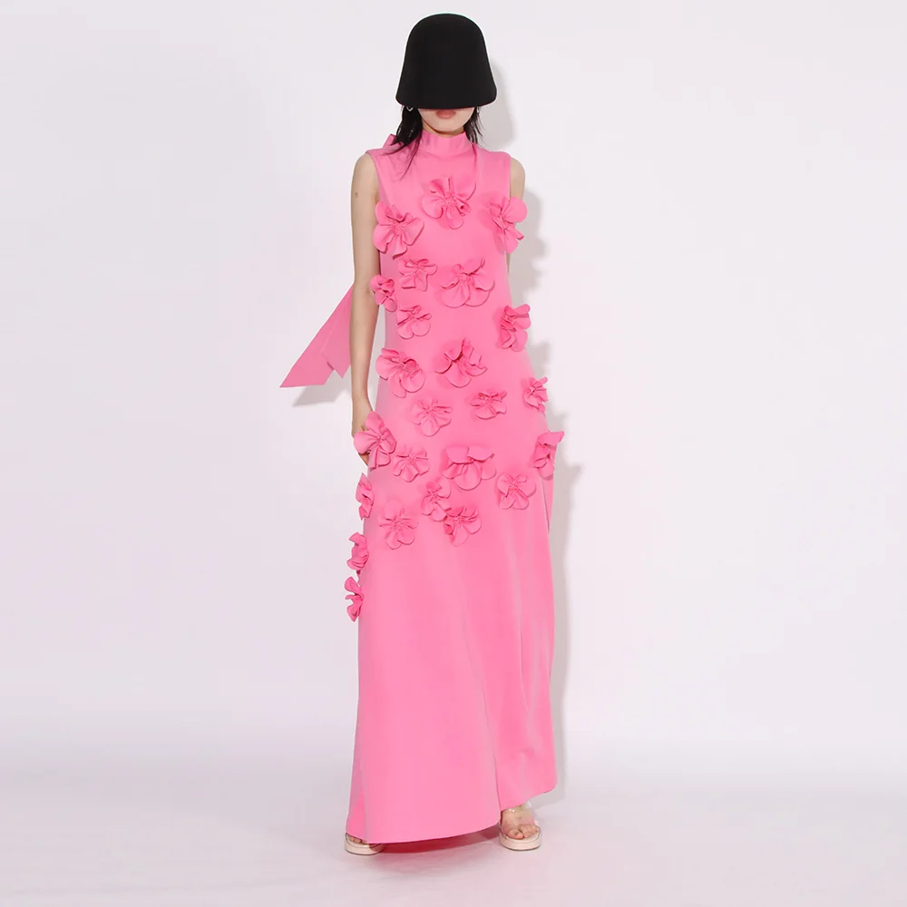 TWOTWINSTYLE 2024 New Socialite Style Three-Dimensional Flower Design Stand Collar Sleeveless Knee-Length Dress