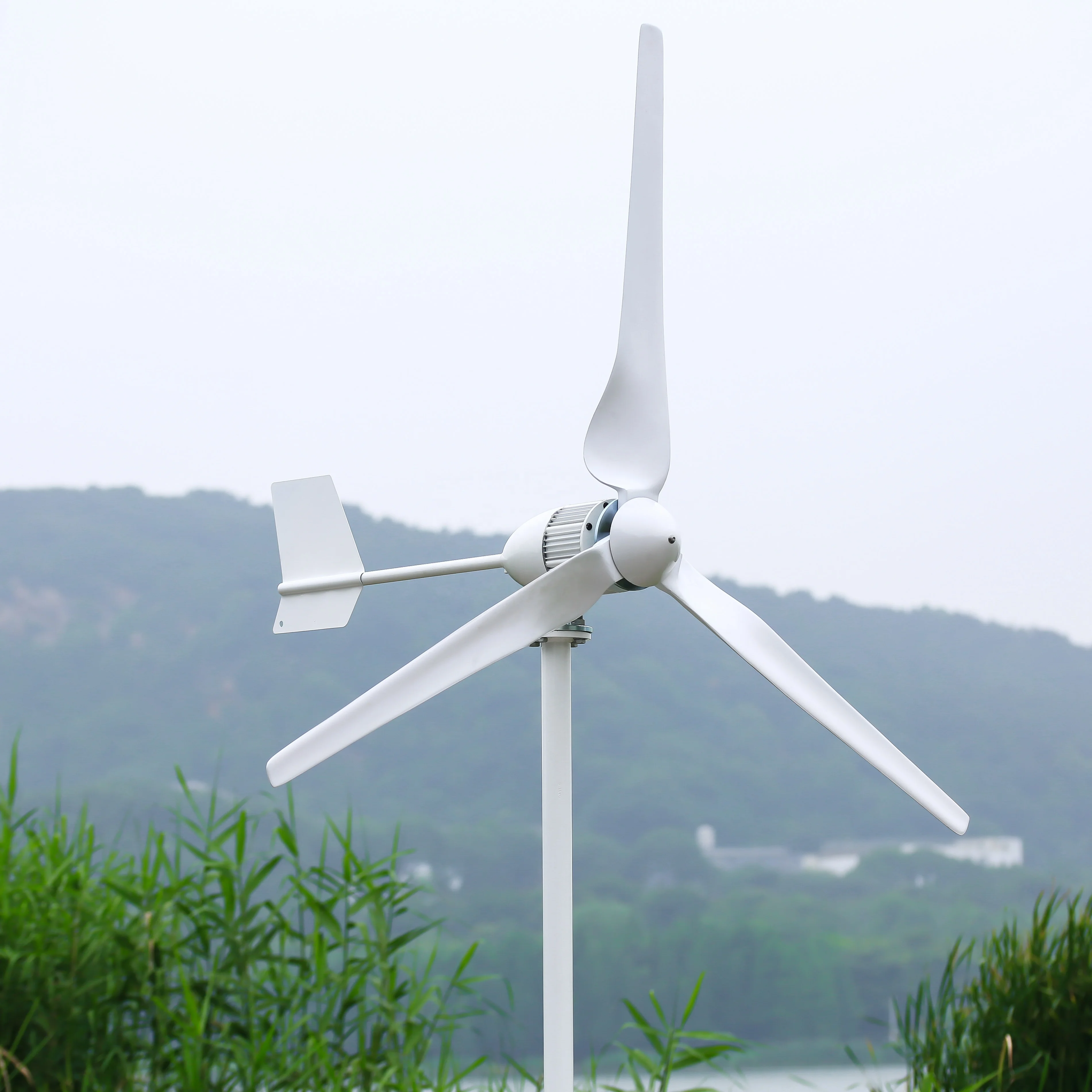 24V 48V 96V Wind Turbine 1.5kw 2kw 5kw Wind Turbine Generator with Solar Energy