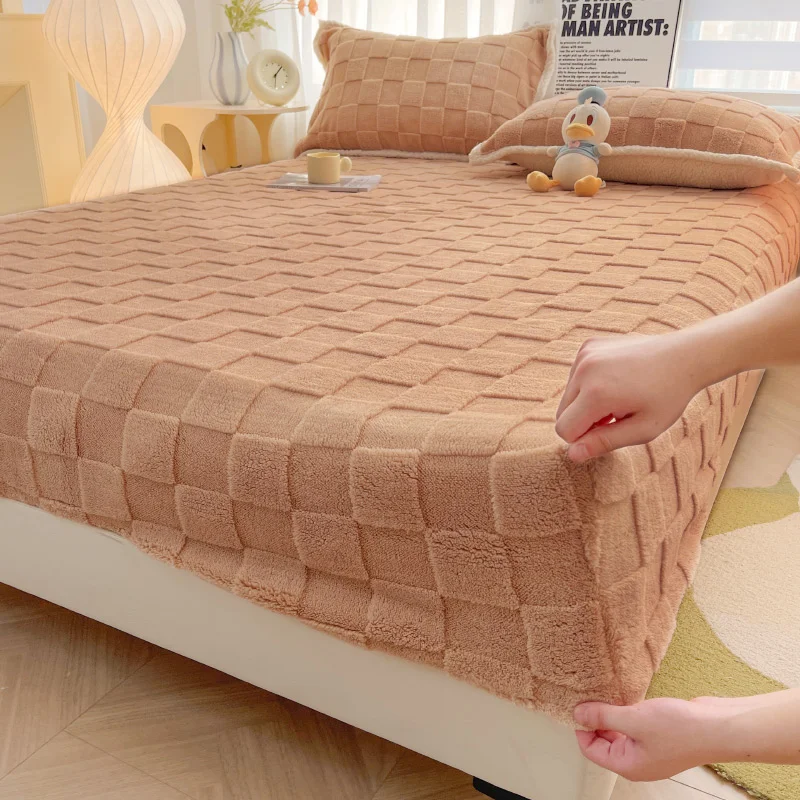 Thickened winter warm 3D flannel bed sheet mattress protective cover velvet fitted bedsheet