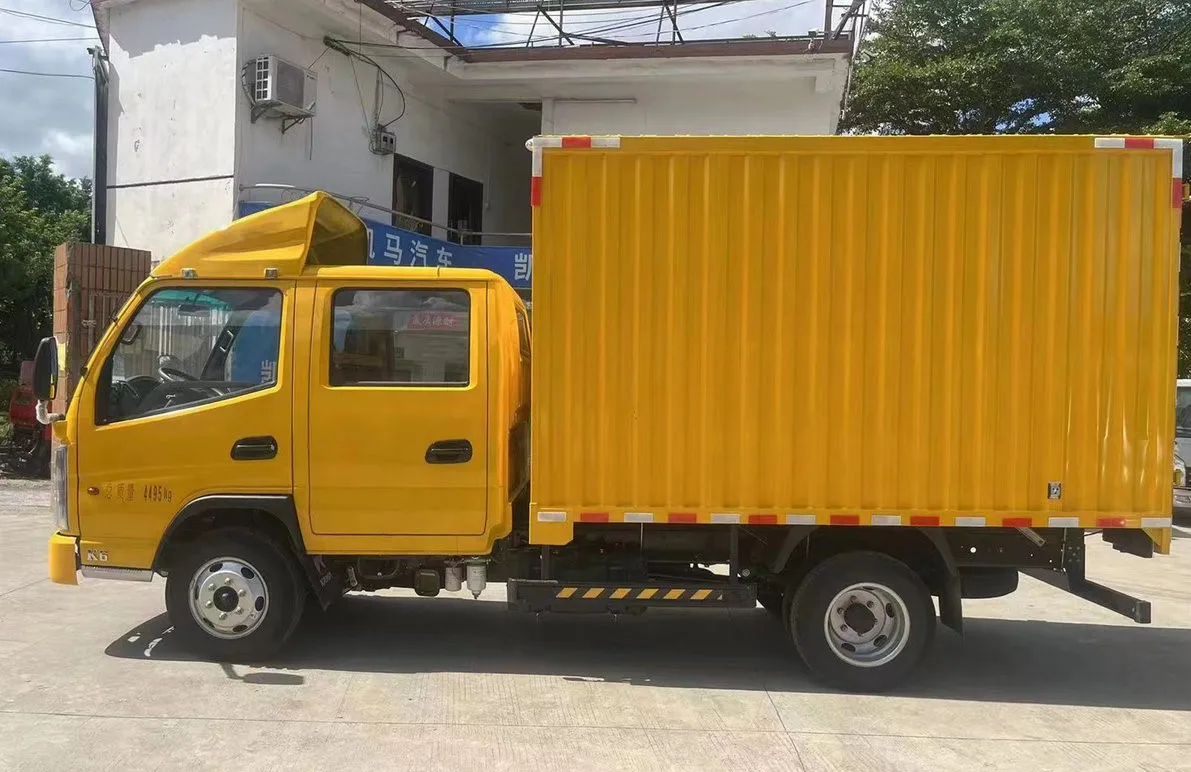 Affordable and Dependable 4x2 Double Cabin diesel Powered Light Duty Cargo Van Truck Made in China on Promotion
