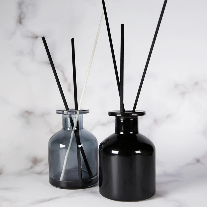 100ml 150ml Empty Bright Black Round Glass Reed Diffuser Bottles with Rubber Stopper