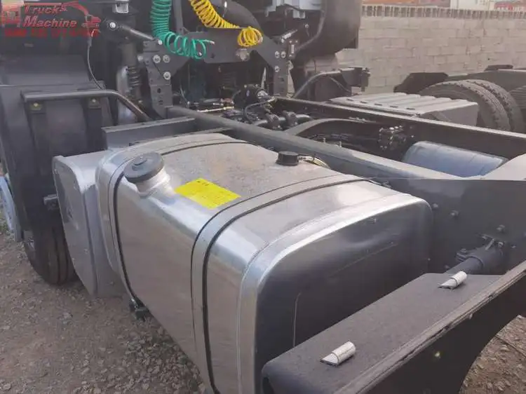 
Used 420hp Sinotruk Howo tractor truck for sale, 420 horsepower used Howo tractor truck 6x4 