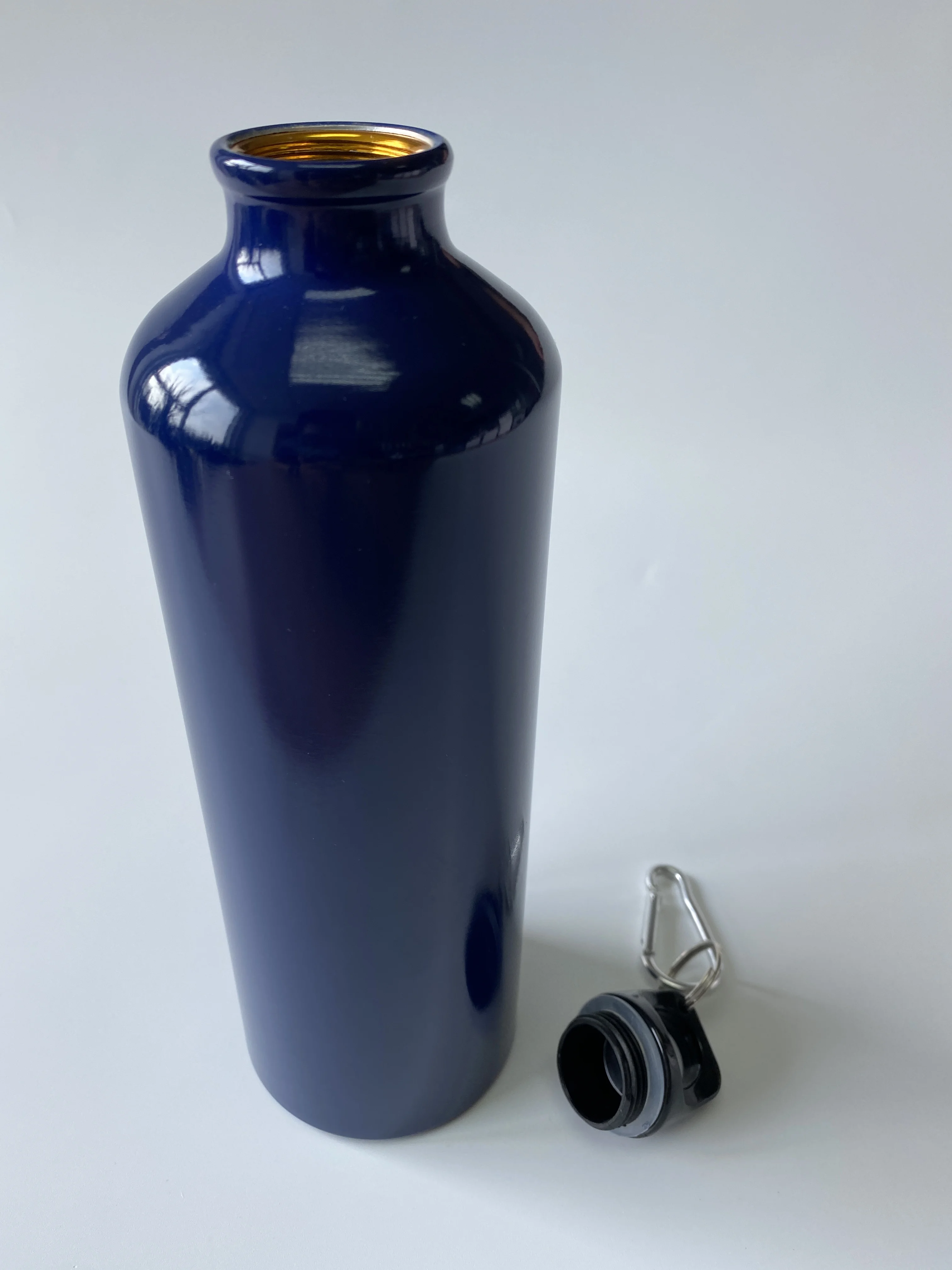 Promotion custom colorful reusable 20 Oz metal aluminum sports drink water bottle 750ml with carabiner