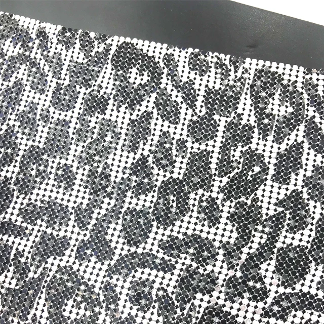 S106 pattern Bling Bling Metallic Sequin Table Cloth Aluminum Metal Mesh Chainmail Fabric For Party dress Wedding Decoration