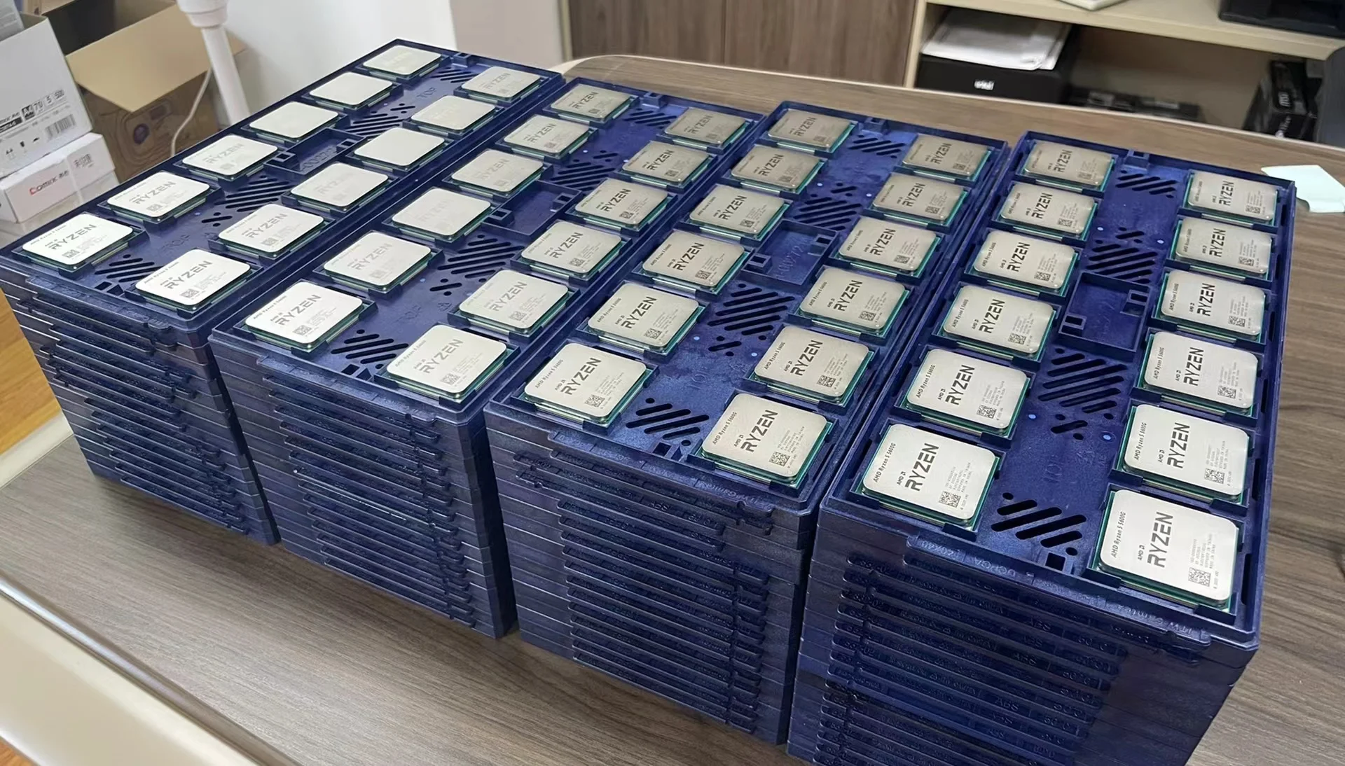 AMD R5 4500 CPUs six cores New in tray Processors central processing unit