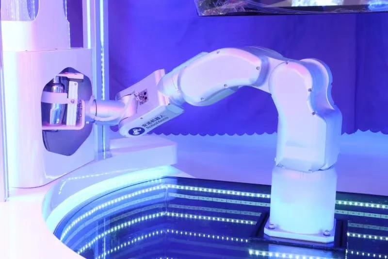 12 Kinds Of Drinks Intelligent Drink Mixing Robot Bartender Machine With Order Payment Module