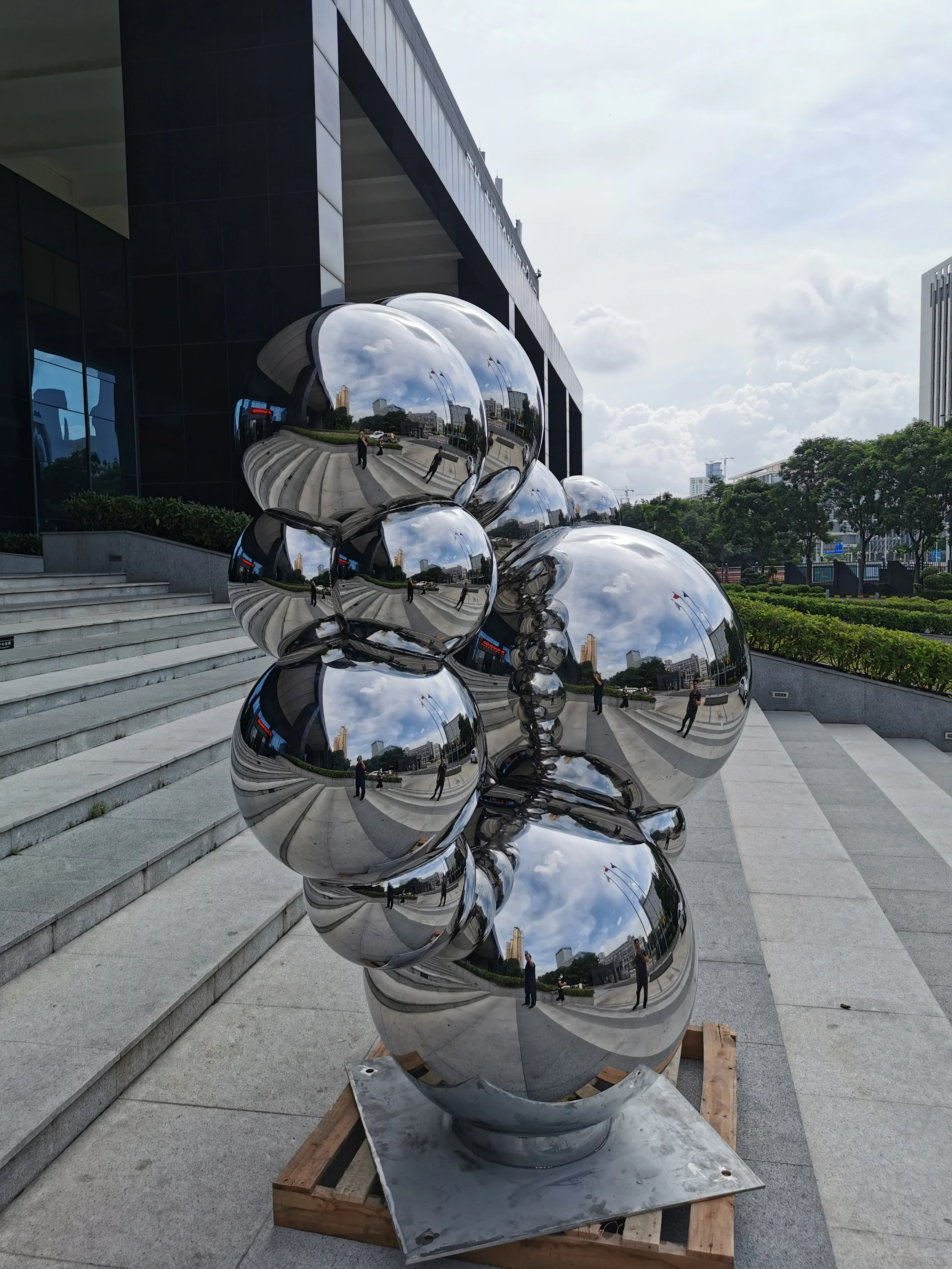 Outdoor Large Polished Metal Stainless Steel Sphere Sculpture
