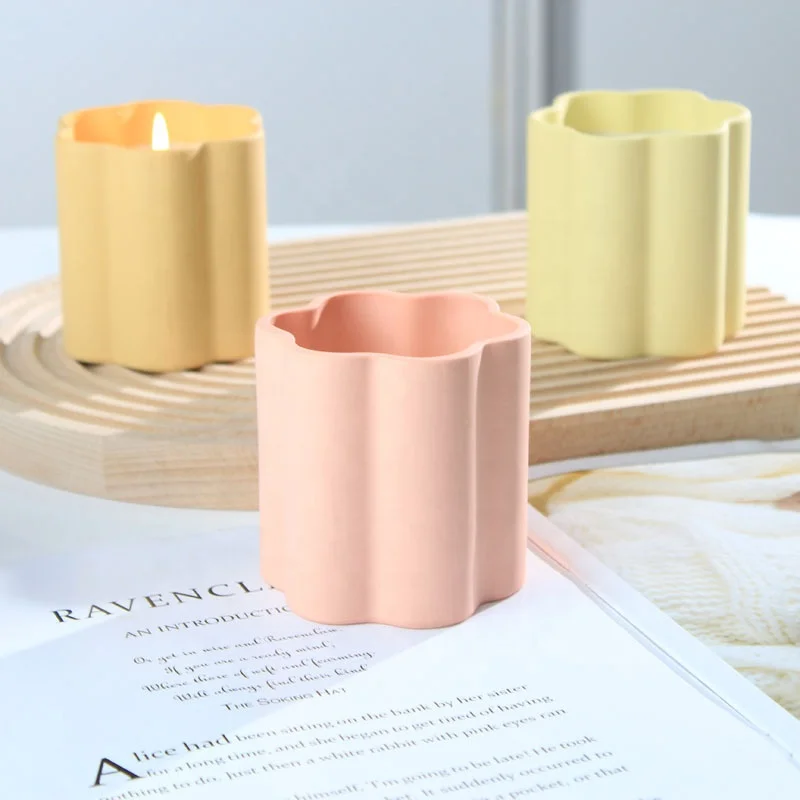 8oz 250ml Flower Shape Wholesale Candle Container Vessels Empty Ceramic Candle Jars For Candles Home Wedding